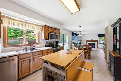 16 Lessard, East Longmeadow, MA 01028 - Photo 5