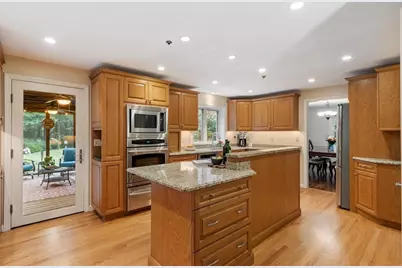 101 Bruin Hill Rd, North Andover, MA 01845 - Photo 5
