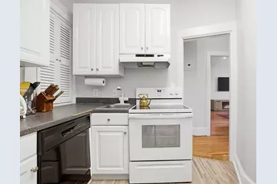 520 Beacon St #2F, Boston, MA 02215 - Photo 5