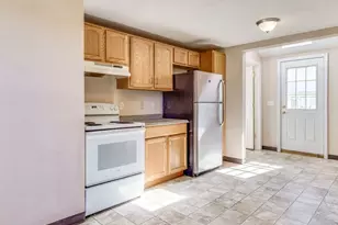 42 Fox Run, Southbridge, MA 01550 - Photo 3