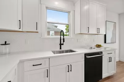 220 Sycamore Street #2, Watertown, MA 02472 - Photo 5