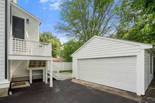 220 Sycamore St, Watertown, MA 02472 - Photo 37