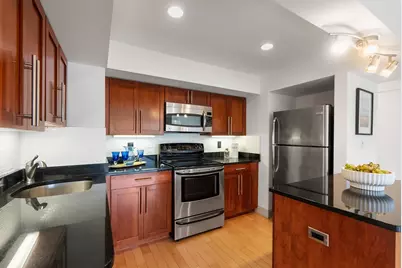 1600 Beacon St #902, Brookline, MA 02446 - Photo 5