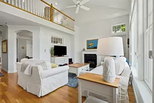 306 Hayfield, Wayland, MA 01778 - Photo 5
