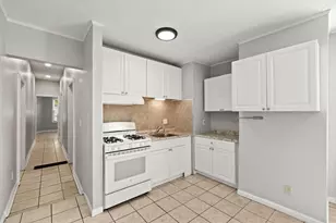 35 Pond St, Boston, MA 02136 - Photo 33
