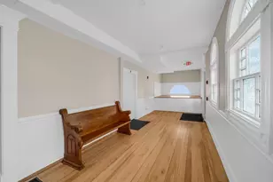 142 Main St, Amesbury, MA 01913 - Photo 35