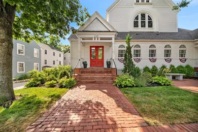 142 Main St #4, Amesbury, MA 01913 - Photo 1