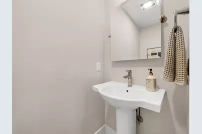 142 Main St #4, Amesbury, MA 01913 - Photo 15