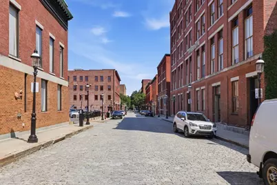 172 Middle St #306, Lowell, MA 01852 - Photo 19
