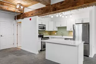 172 Middle St, Lowell, MA 01852 - Photo 9