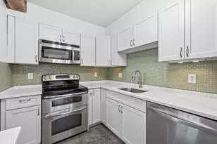 172 Middle St, Lowell, MA 01852 - Photo 11