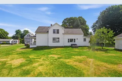 62 Pleasant St, Hopkinton, MA 01748 - Photo 3