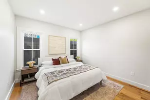 14 Harbor View St, Boston, MA 02125 - Photo 11