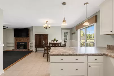 748 Warren Ave, Swansea, MA 02777 - Photo 7