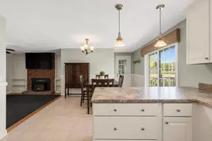 748 Warren Ave, Swansea, MA 02777 - Photo 7
