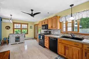 19 Middle Rd, Amesbury, MA 01913 - Photo 7