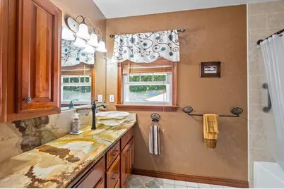 19 Middle Rd, Amesbury, MA 01913 - Photo 11