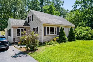 19 Middle Rd, Amesbury, MA 01913 - Photo 1