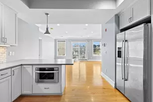 37 P St, Boston, MA 02127 - Photo 1