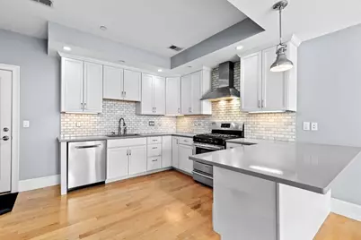 37 P St #3, Boston, MA 02127 - Photo 3