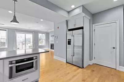 37 P St #3, Boston, MA 02127 - Photo 5