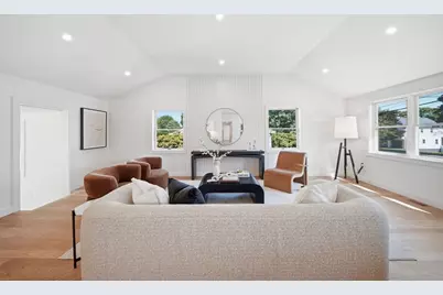 219 Hunting Rd, Needham, MA 02494 - Photo 5