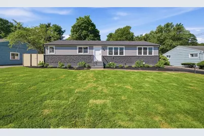 219 Hunting Rd, Needham, MA 02494 - Photo 17