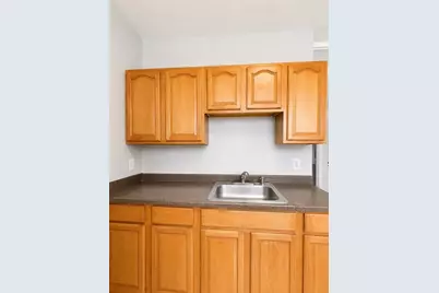 33 Gay Head St #3, Boston, MA 02130 - Photo 5
