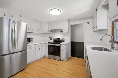 31 Day Circle, Woburn, MA 01801 - Photo 3