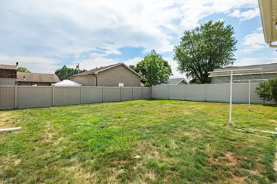 71 Dayton St., Chicopee, MA 01013 - Photo 25