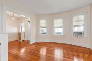 34-36 Thorndike St, Arlington, MA 02474 - Photo 5