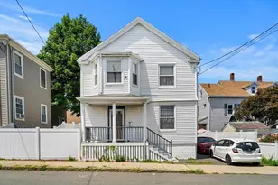 52 Mason St, Salem, MA 01970 - Photo 3