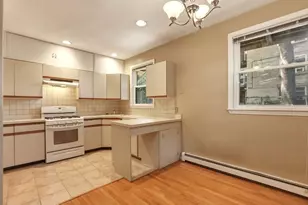 127 Kilsyth Rd, Boston, MA 02135 - Photo 11