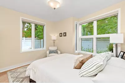 24 Bay State Rd #4, Cambridge, MA 02138 - Photo 21