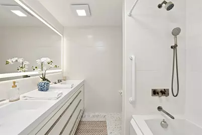24 Bay State Rd #4, Cambridge, MA 02138 - Photo 13