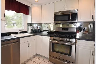 37 Thornton Ave, Brockton, MA 02301 - Photo 9