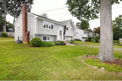 37 Thornton Ave, Brockton, MA 02301 - Photo 3