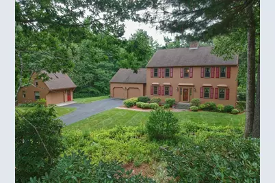 22 Oak Cir, Princeton, MA 01541 - Photo 1