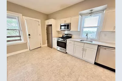 21 Macarthur St. #3, Somerville, MA 02145 - Photo 5