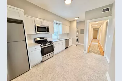 21 Macarthur St. #3, Somerville, MA 02145 - Photo 3