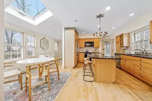 59 Cottage St, Hingham, MA 02043 - Photo 5