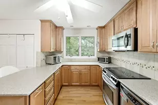 125 Shore Dr, Plymouth, MA 02360 - Photo 9