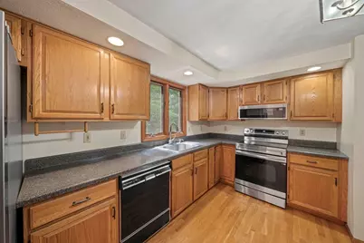 5 Windemere Dr, Mansfield, MA 02048 - Photo 7