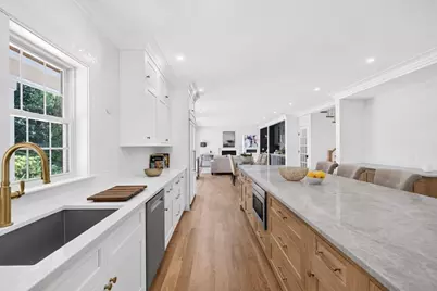 11 Viking Road, Winchester, MA 01890 - Photo 5