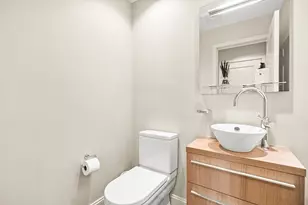 7 Wainwright Rd, Winchester, MA 01890 - Photo 17