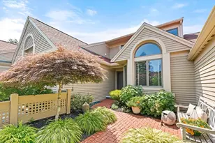7 Wainwright Rd, Winchester, MA 01890 - Photo 1