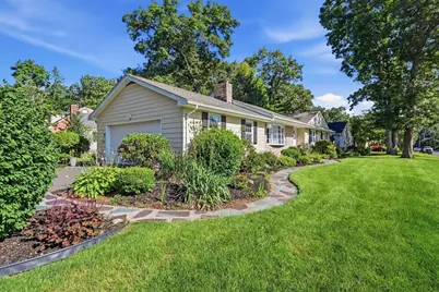 80 Lynnwood Dr, Longmeadow, MA 01106 - Photo 5