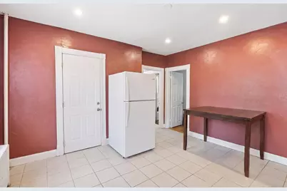 132 Huntington St, Brockton, MA 02301 - Photo 9