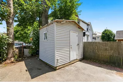 132 Huntington St, Brockton, MA 02301 - Photo 37