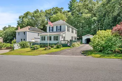 4 Fairview Ave, Amesbury, MA 01913 - Photo 3